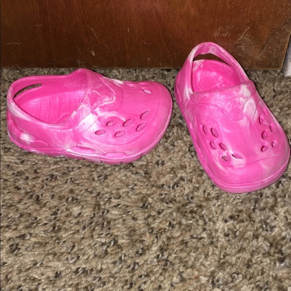 Baby crocs 💖 - Picture 3 of 4